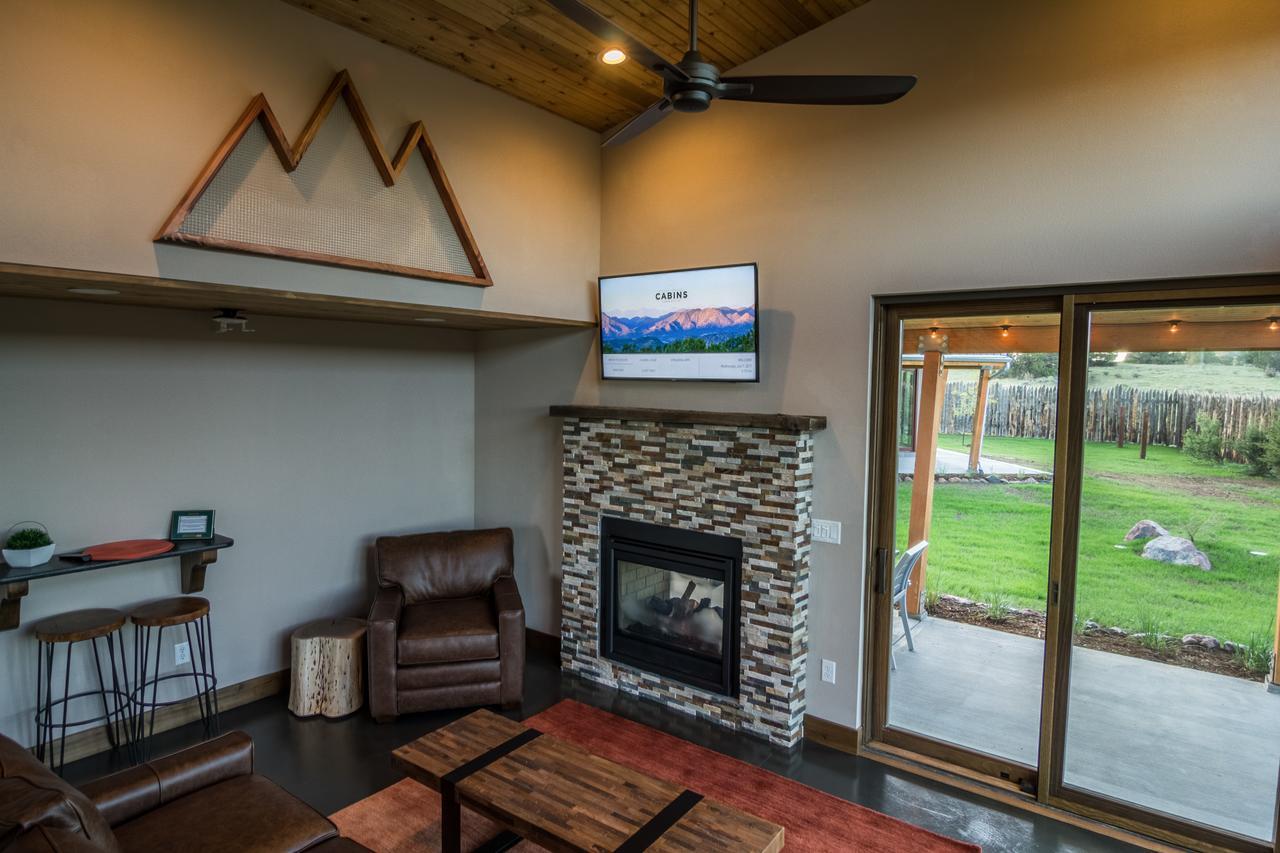 Royal Gorge Cabins Buckskin Joe 外观 照片